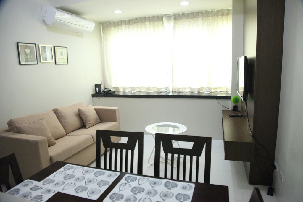 Padgett Place Prime Suites Cebu Dış mekan fotoğraf