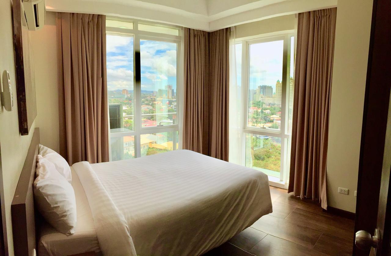 Padgett Place Prime Suites Cebu Dış mekan fotoğraf