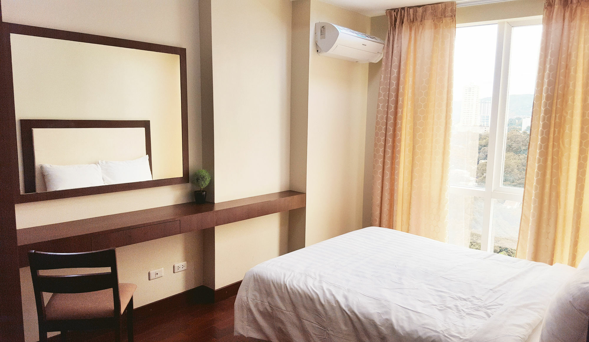 Padgett Place Prime Suites Cebu Dış mekan fotoğraf