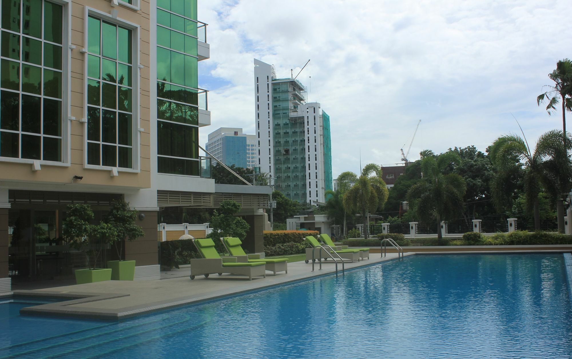 Padgett Place Prime Suites Cebu Dış mekan fotoğraf