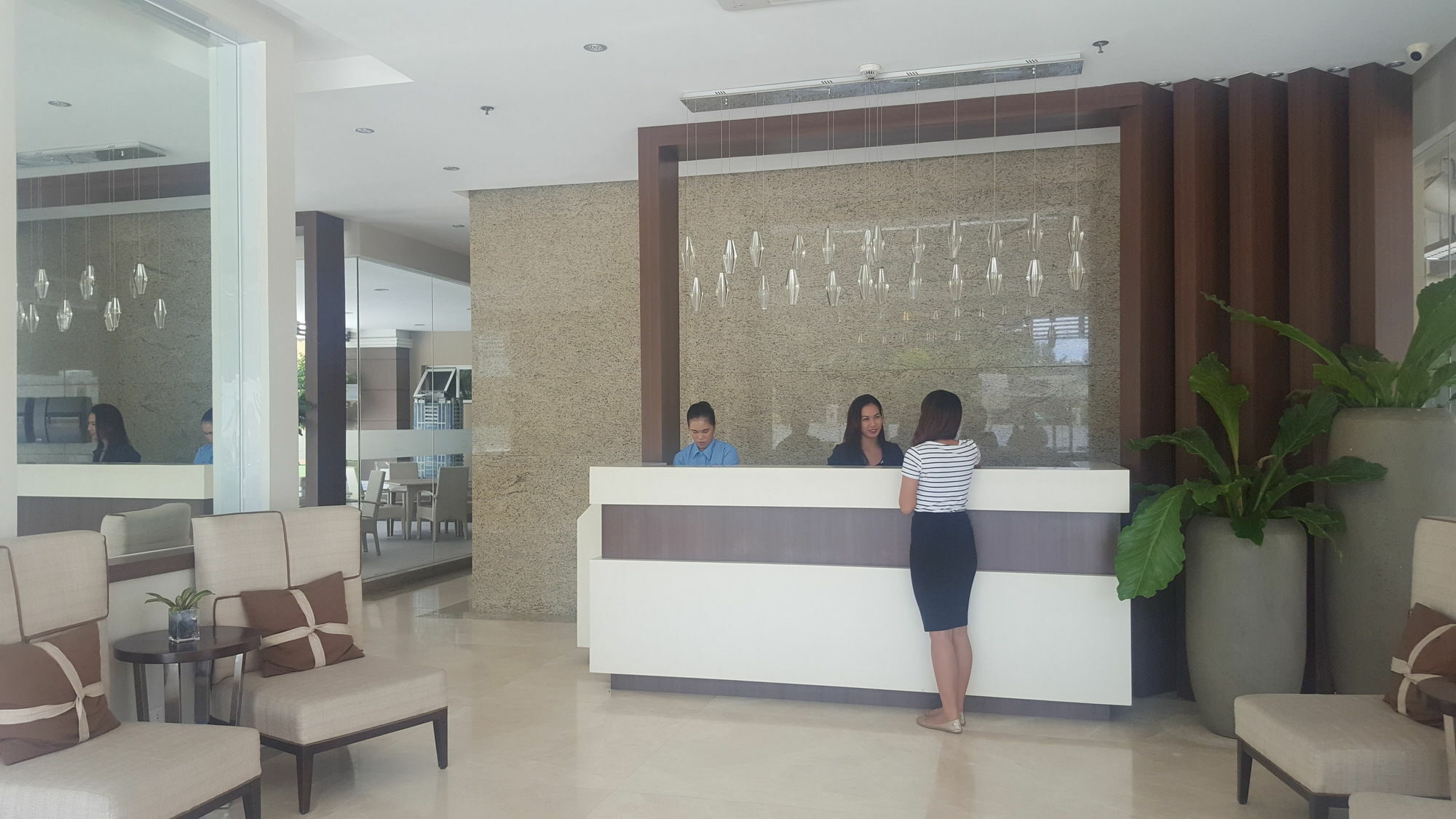 Padgett Place Prime Suites Cebu Dış mekan fotoğraf